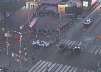 adolescente-de-17-anos-abre-fogo-na-times-square-e-fere-tres-pessoas