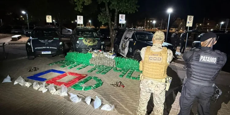 meia-tonelada-de-maconha-e-apreendida-pela-pmgo-e-pmdf