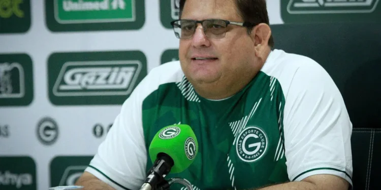 ex-goias,-guto-ferreira-e-demitido-do-cuiaba