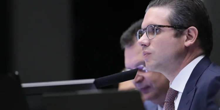 protecao-de-criancas-nas-redes-pode-travar-pautas-de-interesse-de-lula-na-camara