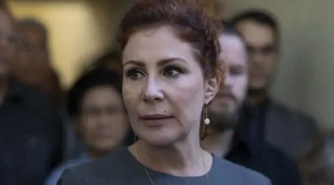 carla-zambelli-passa-mal-e-audiencia-e-encerrada-na-italia