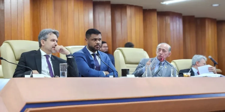 avanco-da-cei-da-limpa-gyn-marca-retorno-da-camara-municipal