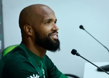 goias-quer-olhar-para-o-futuro:-messias-minimiza-tabu-no-classico-contra-o-vila-nova