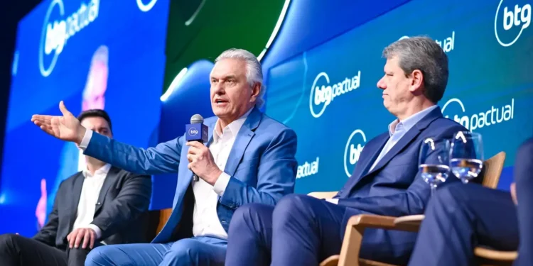 medidas-para-reduzir-impacto-do-tarifaco-colocam-lula-e-caiado-em-rota-de-colisao