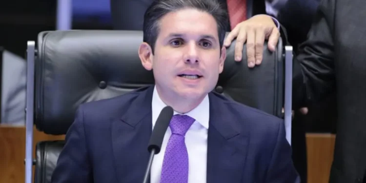 motta-afirma-que-mp-do-tarifaco-tera-prioridade-no-congresso