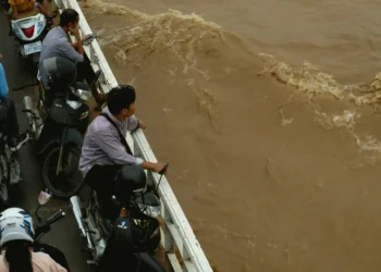 chuvas-deixam-ao-menos-200-mortos-entre-india-e-paquistao