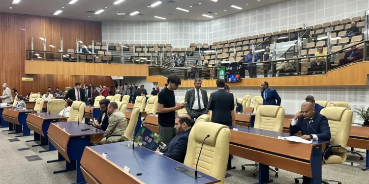 cei-da-limpa-gyn-tem-inicio-adiado-e-oposicao-garante-participacao