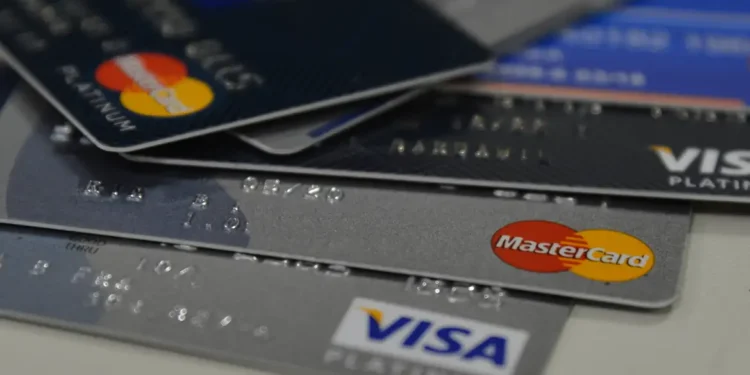 golpistas-que-enganavam-idosos-em-caixas-eletronicos-da-caixa-sao-condenados