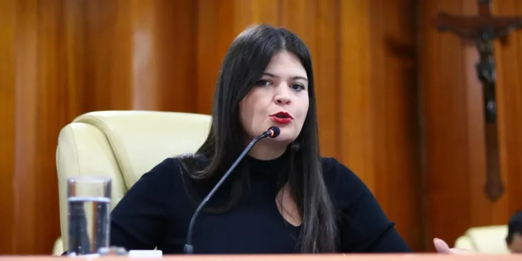 aava-santiago-propoe-calcadao-na-rua-8-para-revitalizar-o-centro-de-goiania