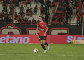 jean-dias-e-apresentado-no-atletico-go