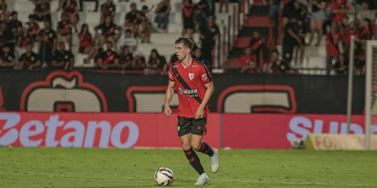 jean-dias-e-apresentado-no-atletico-go