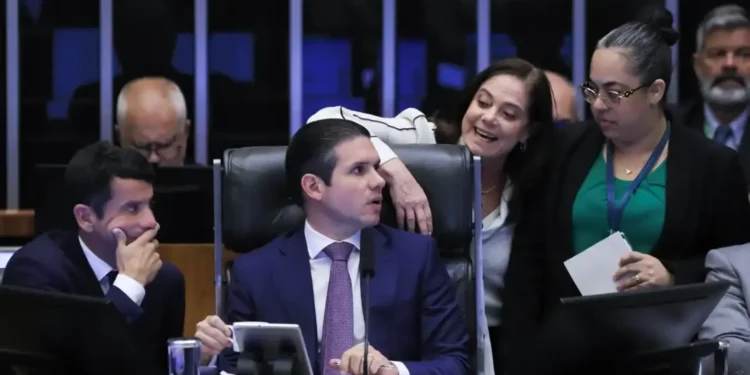 camara-aprova-urgencia-no-projeto-de-isencao-do-imposto-de-renda