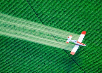 aviacao-agricola-cresce-8%-e-enfrenta-desafios-diante-de-tarifas