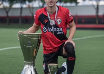 shaylon-deixa-o-atletico-go-e-encaminha-acerto-com-o-mirassol-para-sequencia-da-serie-a