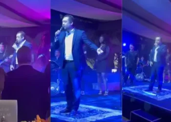 governador-do-rio,-do-pl,-canta-em-evento-com-alexandre-de-moraes