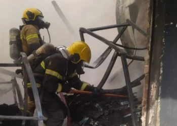 incendio-atinge-deposito-no-setor-campinas,-em-goiania