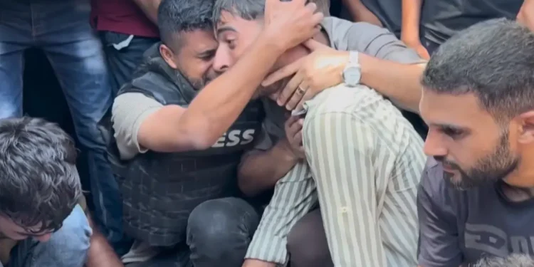 ataque-israelense-a-hospital-em-gaza-mata-cinco-jornalistas