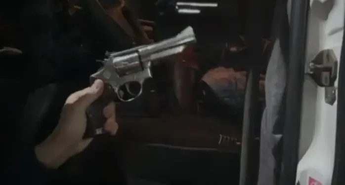 prf-prende-foragido-com-arma-e-municoes-em-rodovia-de-goias