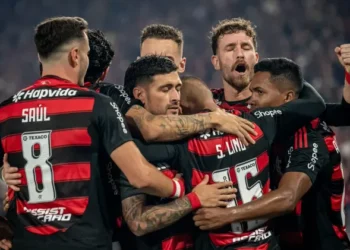 flamengo-aplica-goleada-historica-no-vitoria-e-crava-recorde-no-brasileirao