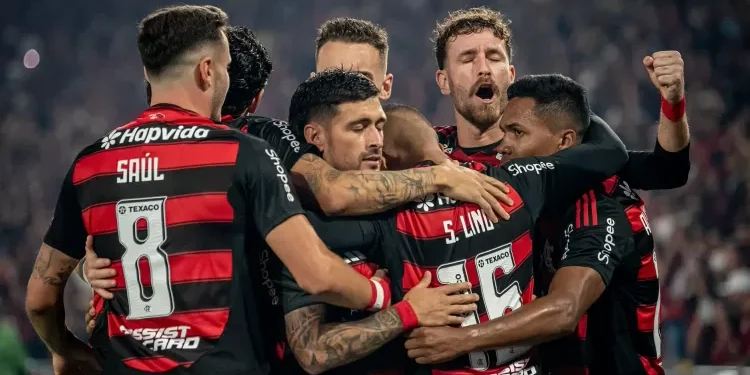 flamengo-aplica-goleada-historica-no-vitoria-e-crava-recorde-no-brasileirao