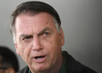 pf-quer-policiais-dentro-da-casa-de-bolsonaro-para-reforcar-cumprimento-da-prisao-domiciliar