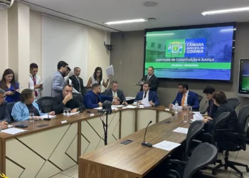 ccj-aprova-projeto-que-revoga-“taxa-do-lixo”