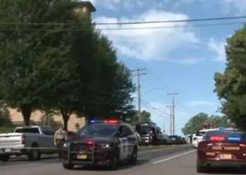 tragedia-em-igreja-nos-eua:-ataque-deixa-duas-criancas-mortas-e-17-feridos