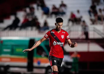 atletico-go-contrata-volante,-renova-com-jovem-e-empresta-zagueiro-titular-para-a-serie-a