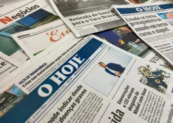 whatsapp,-pdf-e-redes-sociais-tornam-eleitor-maior-que-partidos