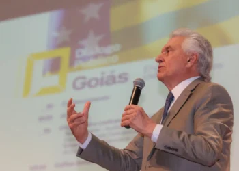 dia-1-de-caiado-rumo-ao-planalto;-pt-ja-deve-estar-afiando-o-porrete