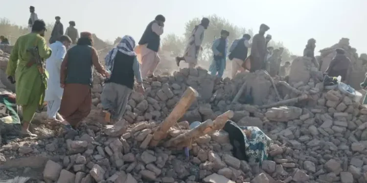 terremoto-no-afeganistao-mata-mais-de-800-pessoas-e-deixa-milhares-de-feridos