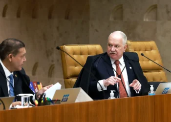 “perigo-de-dano-irreparavel”:-stf-mantem-suspensa-ordem-de-desocupacao-de-antinha-de-baixo