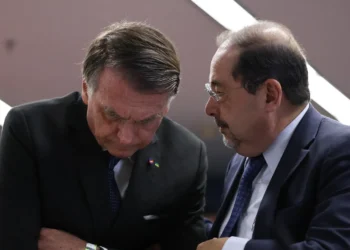 mudanca-na-lei-da-ficha-limpa-nao-garante-volta-de-bolsonaro