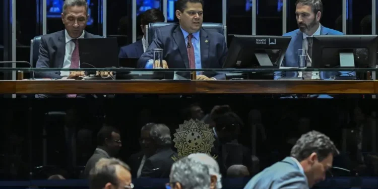 senado-aprova-mudancas-na-lei-da-ficha-limpa-e-projeto-segue-para-sancao-de-lula