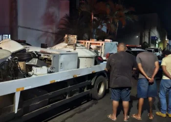 trio-e-preso-suspeitos-de-furto-de-equipamento-de-telecomunicacao-em-goias