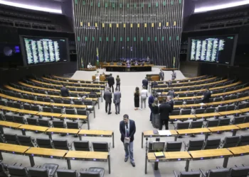 divisao-de-apoios-vai-deixar-cidades-grandes-sem-deputados
