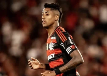 bruno-henrique,-do-flamengo,-e-condenado-e-multado-pelo-stjd;-veja-gancho