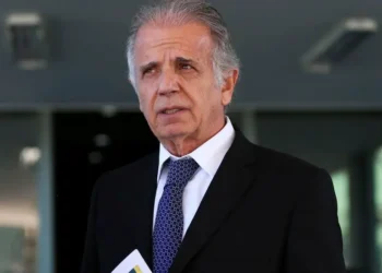 forcas-armadas-vao-acatar-decisao-do-stf-sobre-bolsonaro,-diz-mucio