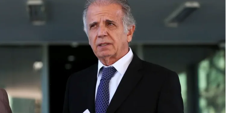 forcas-armadas-vao-acatar-decisao-do-stf-sobre-bolsonaro,-diz-mucio