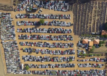 detran-go-leiloa-mais-de-3,2-mil-veiculos-em-senador-canedo