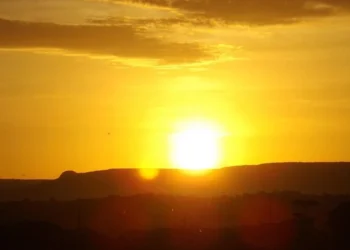 goias-enfrenta-semana-de-sol-forte,-ar-seco-e-alto-risco-de-incendios