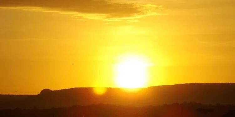 goias-enfrenta-semana-de-sol-forte,-ar-seco-e-alto-risco-de-incendios