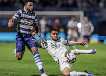 goias-e-derrotado-pelo-avai-fora-de-casa-e-perde-a-lideranca-da-serie-b