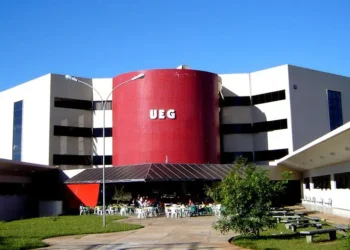 ueg-oferece-mais-de-4-mil-vagas-para-vestibular-2026-em-todo-o-estado