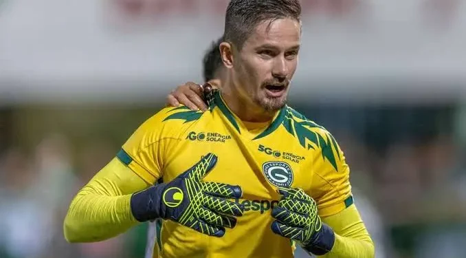 tadeu-desfalca-o-goias-apos-mais-de-dois-anos;-veja-quem-sera-o-substituto-contra-o-coritiba