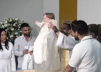 virginia-e-ze-felipe-batizam-jose-leonardo-em-goiania