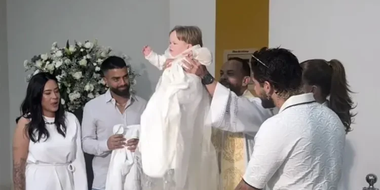 virginia-e-ze-felipe-batizam-jose-leonardo-em-goiania