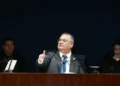 flavio-dino-acompanha-moraes-e-vota-pela-condenacao-de-bolsonaro-e-mais-sete-reus