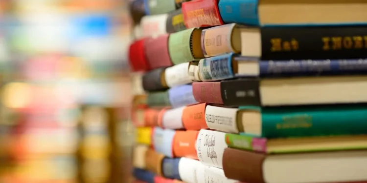 campanha-arrecada-livros-para-estudantes-em-goiania