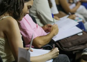 camara-dos-deputados-anuncia-concurso-com-salarios-de-ate-r$-29,4-mil